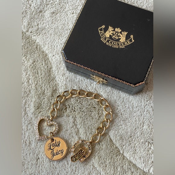 Juicy Couture ‘Lady Juicy’ heart and horseshoe chain bracelet - Picture 7 of 9